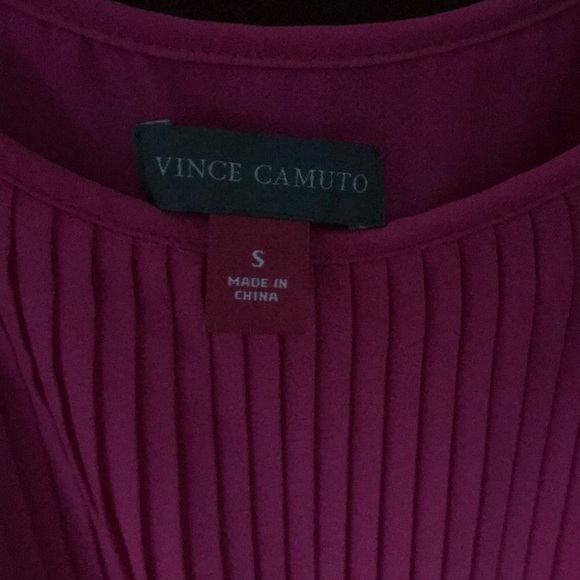 “VINCE CAMUTO” very pink pleated summer dress. - Picture 2 of 4